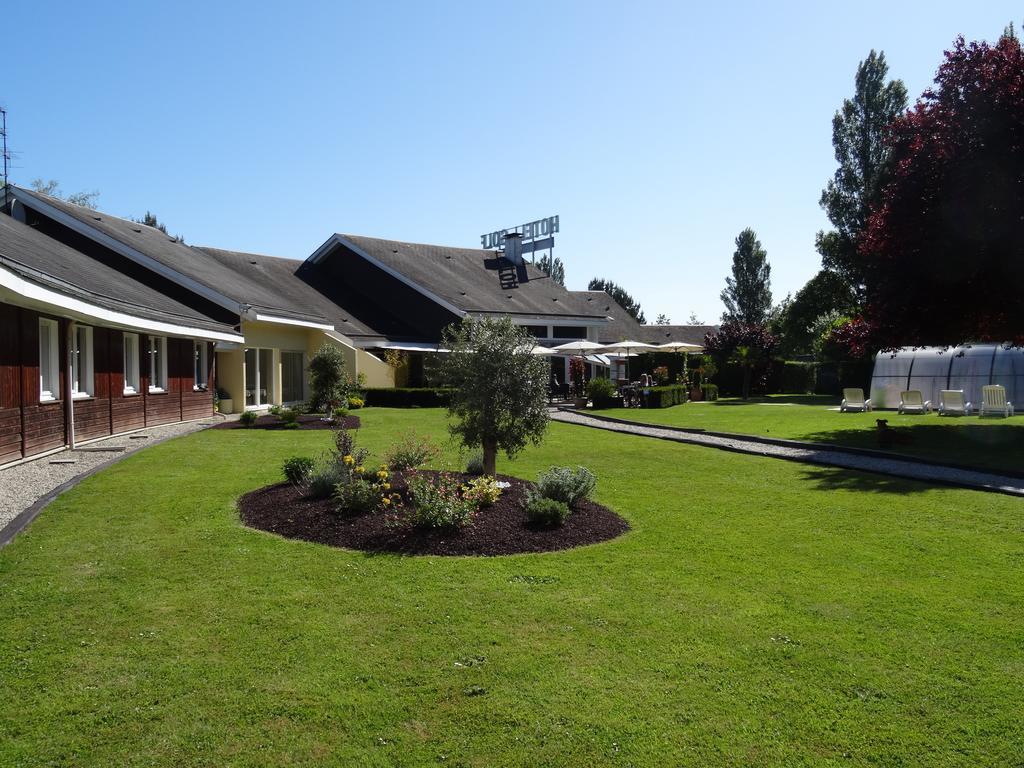 Hotel Du Golf Кабур Екстериор снимка
