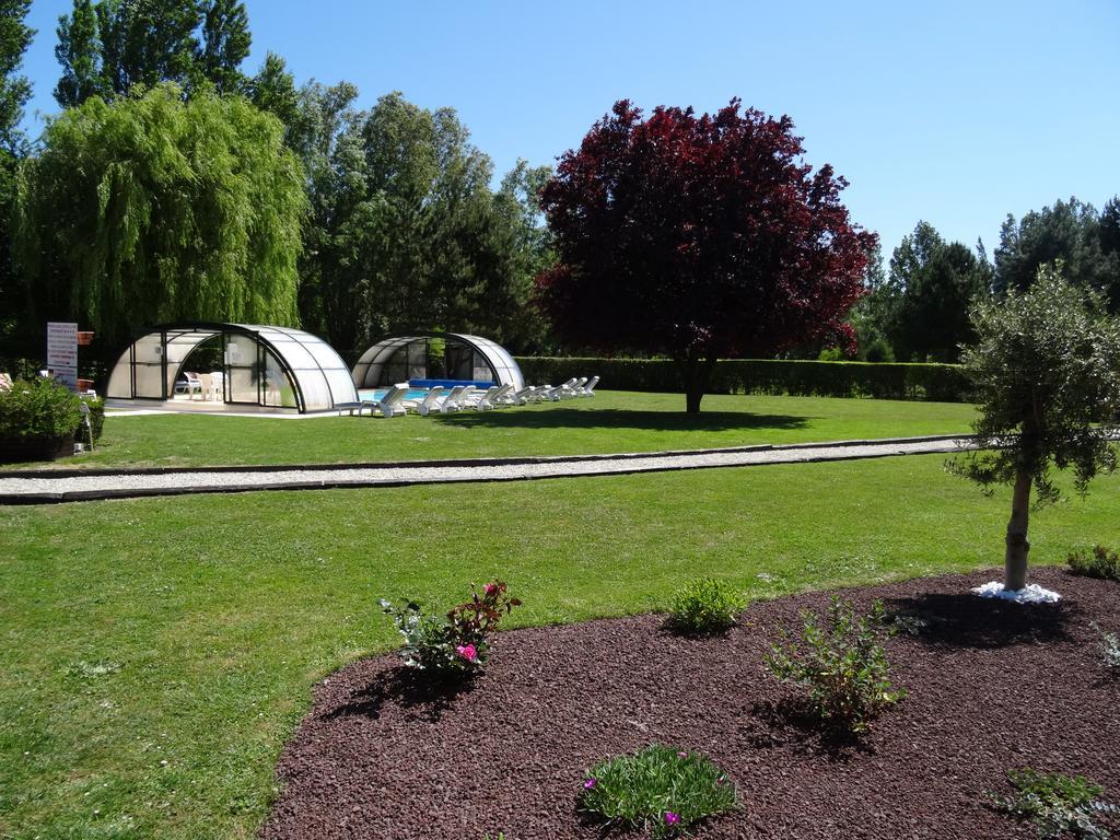 Hotel Du Golf Кабур Екстериор снимка